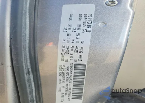 2015 Chrysler Town & Country Touring z USA, uszkodzony, nr VIN 2C4RC1BG6FR752072